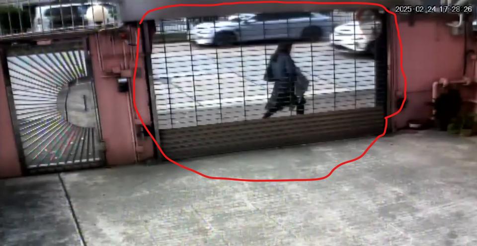 捲閘維修工作照片