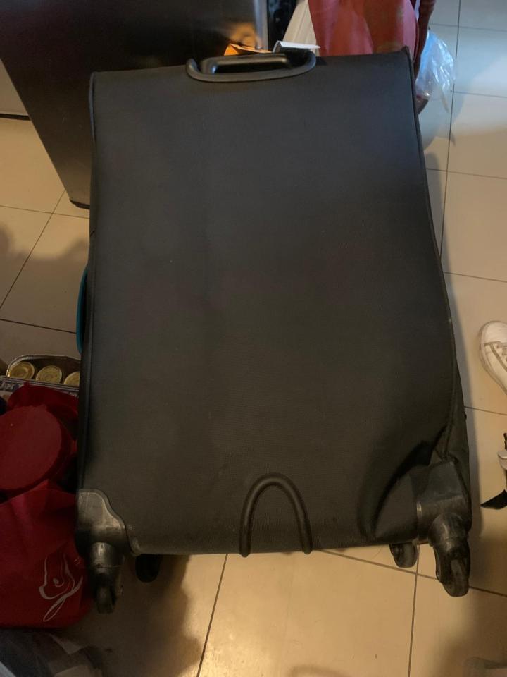 行李箱維修工作照片