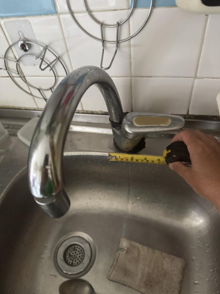 水龍頭安裝工作照片