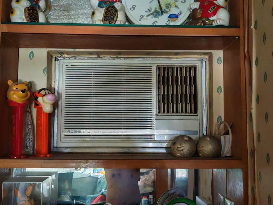 冷氣維修工作照片