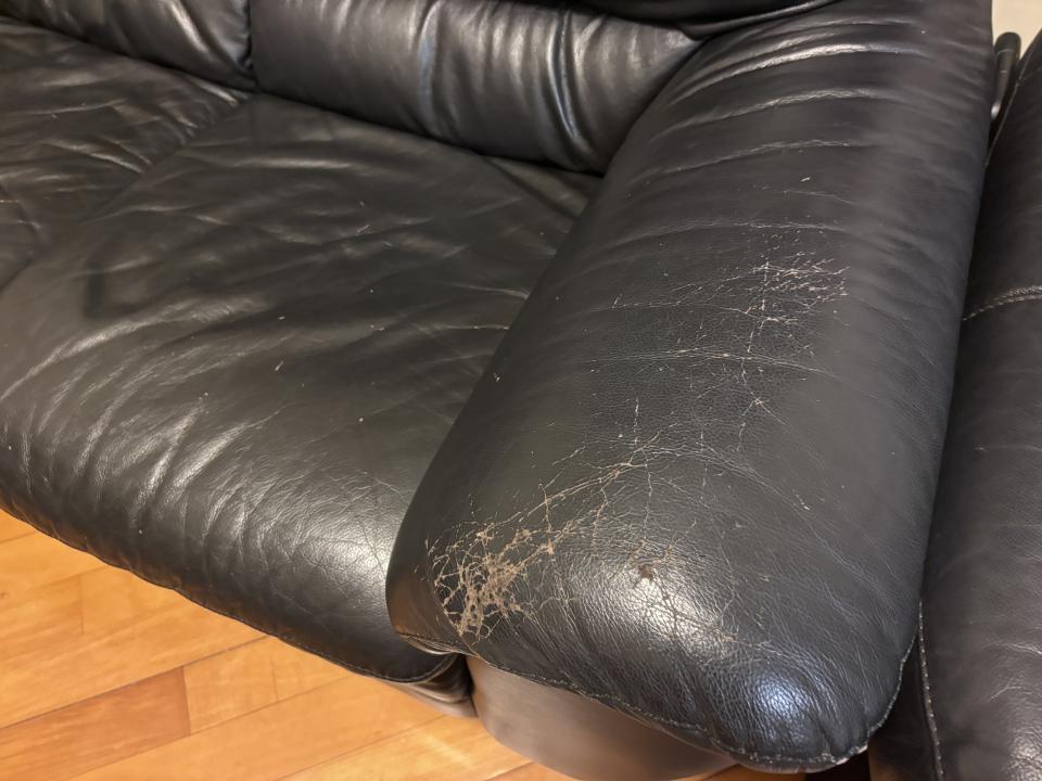 Furniture RepairJob photo
