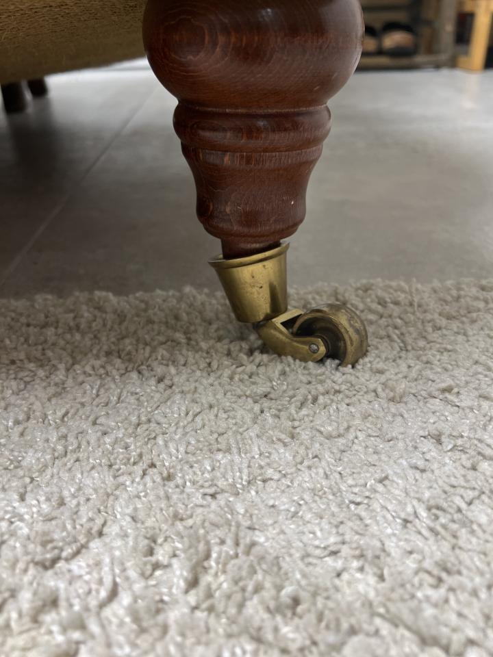 傢俬維修工作照片