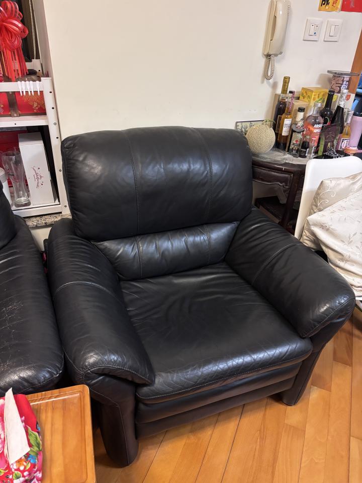 Furniture RepairJob photo