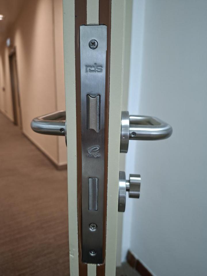 Locksmithjob photo