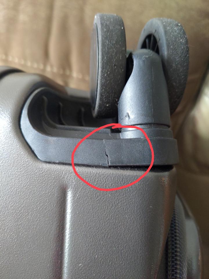 Luggage RepairJob photo