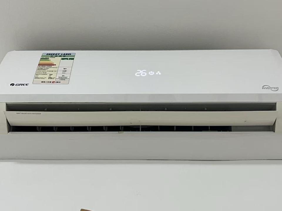 冷氣維修工作照片