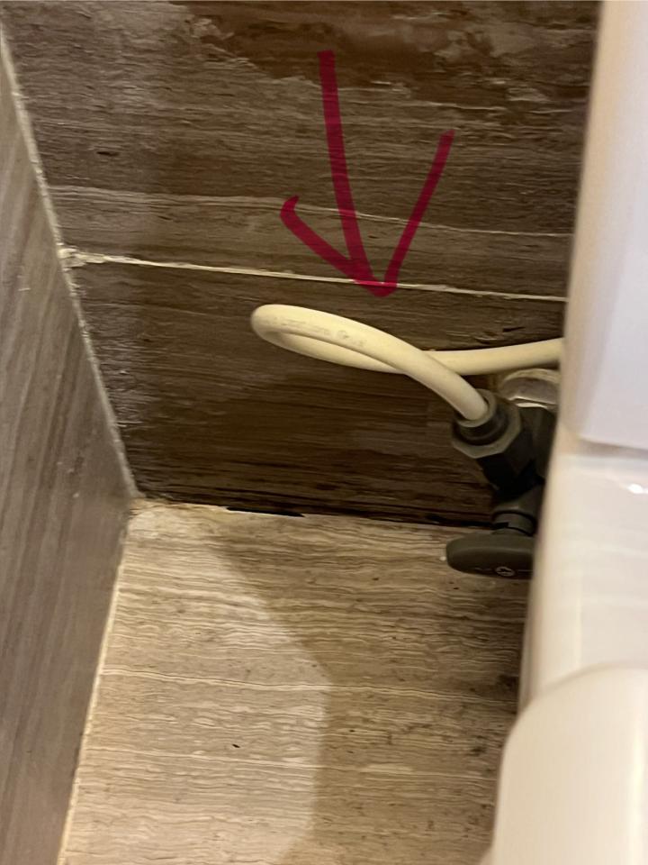 Toilet Installation & RepairJob photo