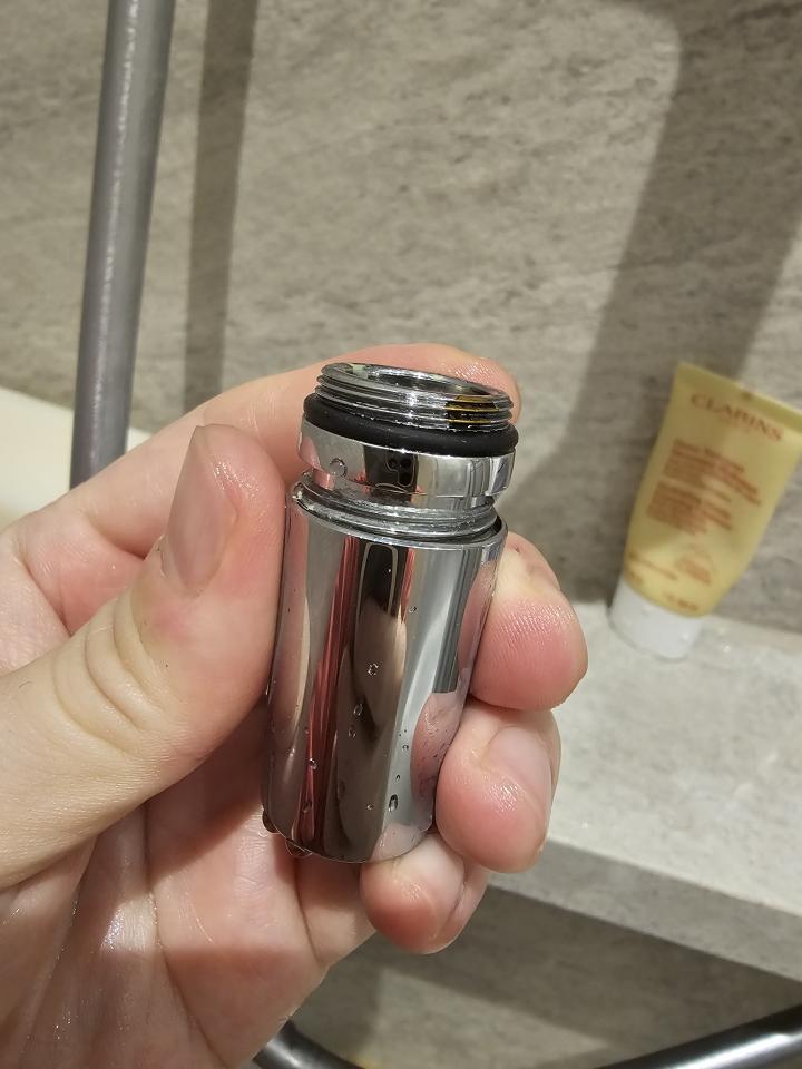 水龍頭安裝工作照片