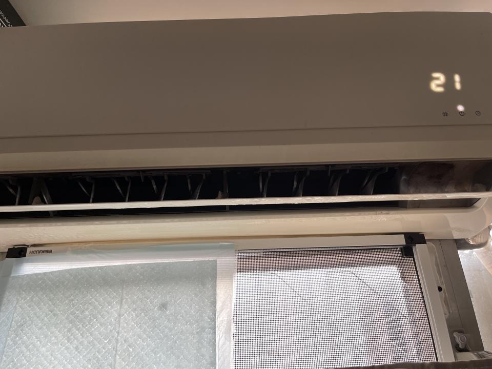 冷氣維修工作照片