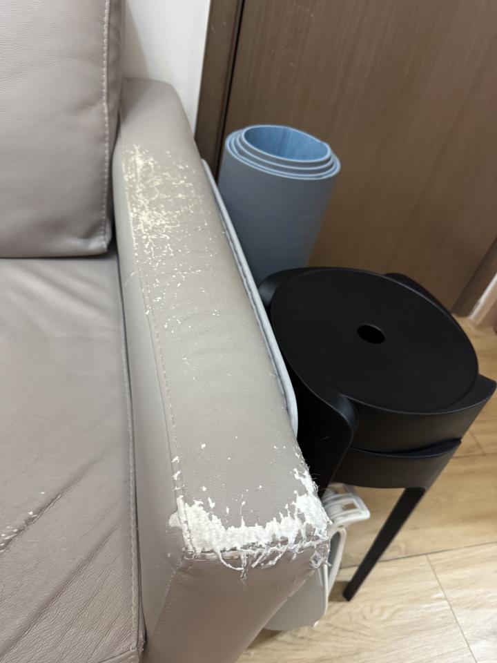 Furniture RepairJob photo