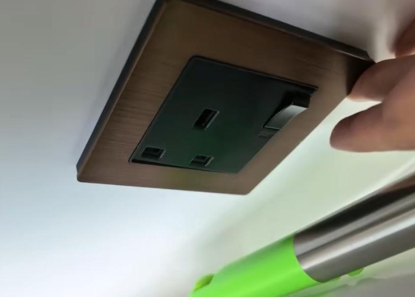 電工工作照片