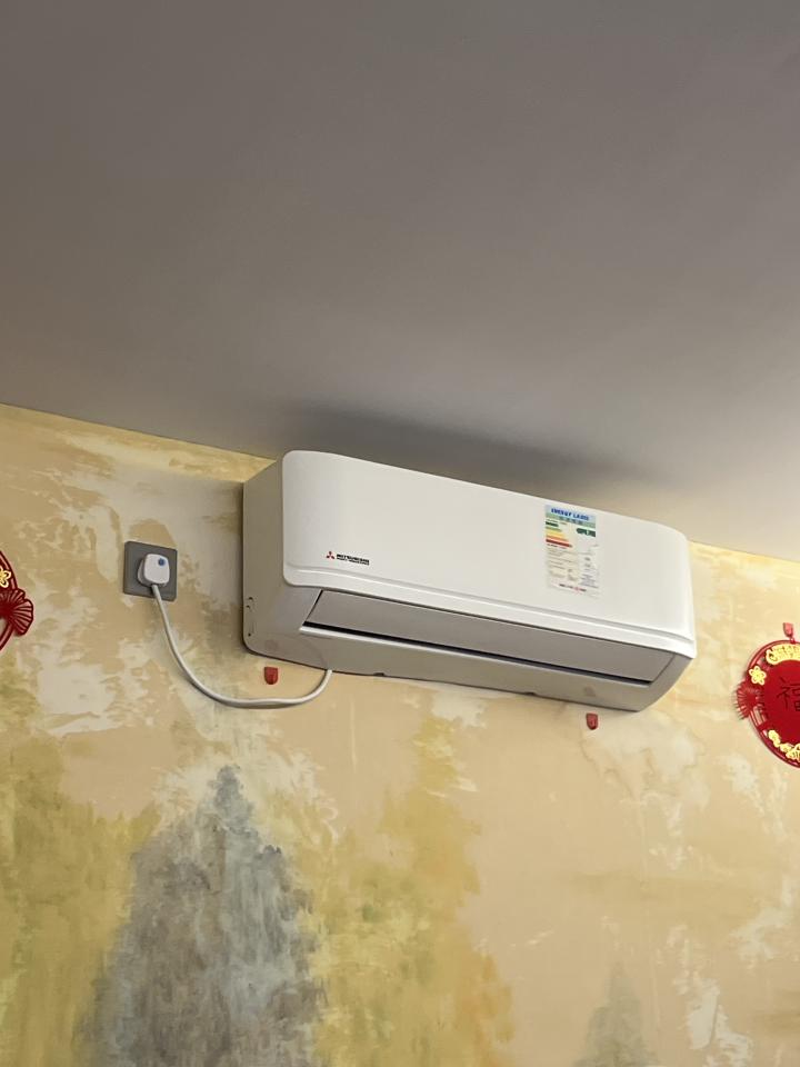 冷氣維修工作照片