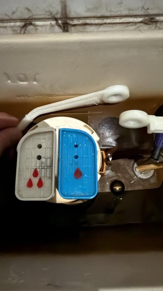馬桶安裝工作照片