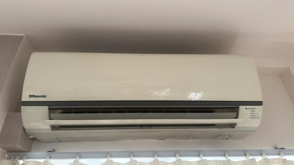 冷氣維修工作照片