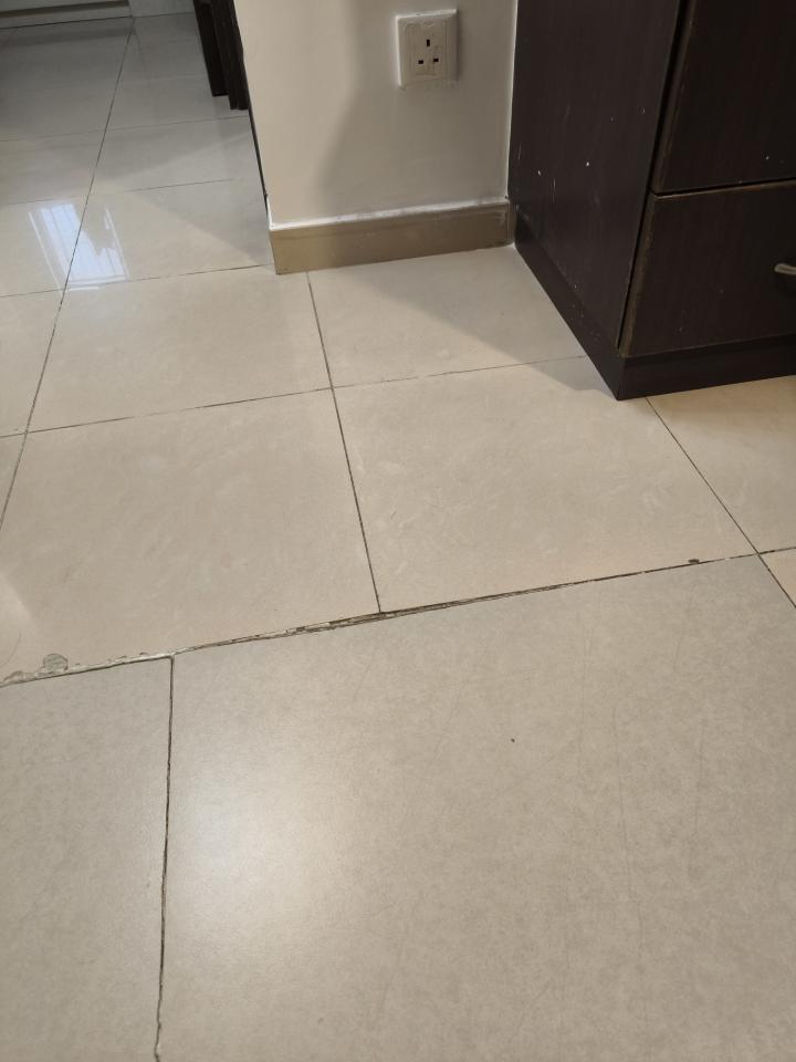 磁磚維修工作照片