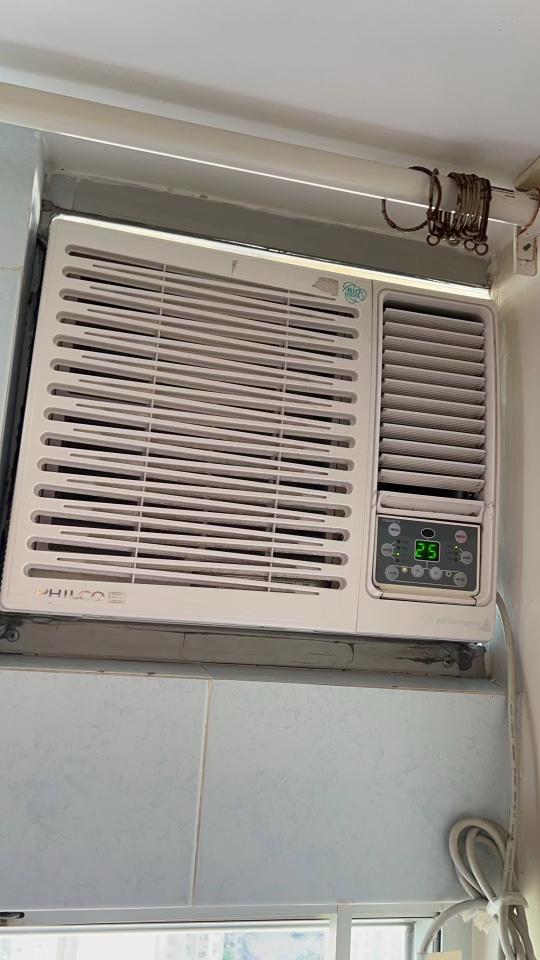 冷氣維修工作照片