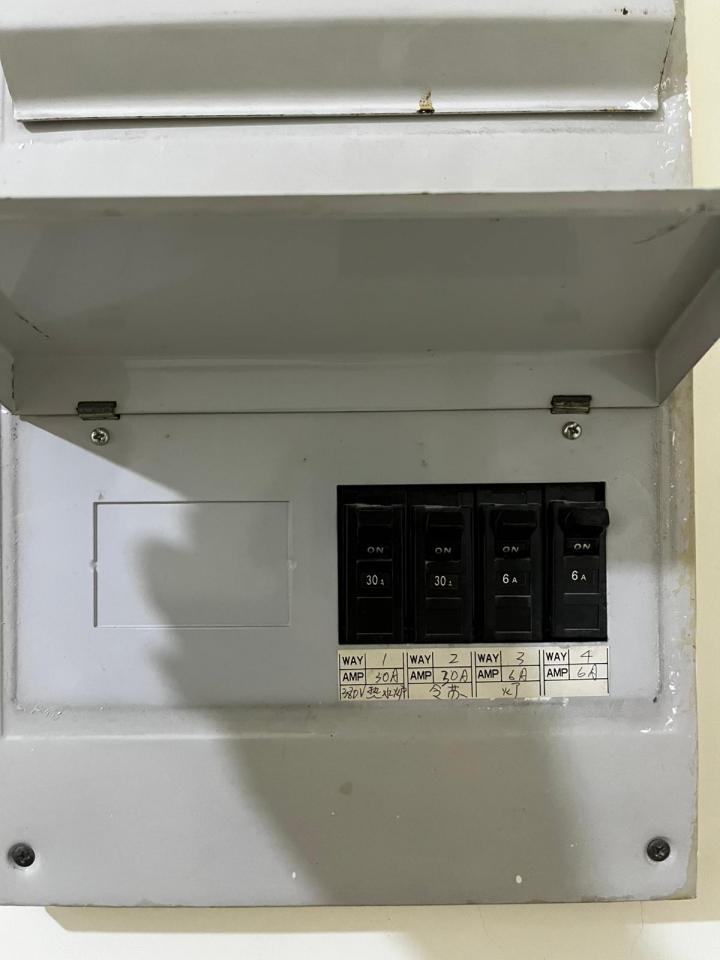 電工工作照片