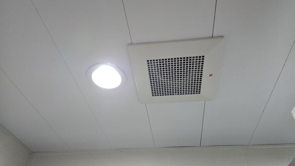 浴室寶安裝工作照片 浴室寶安裝工作照片