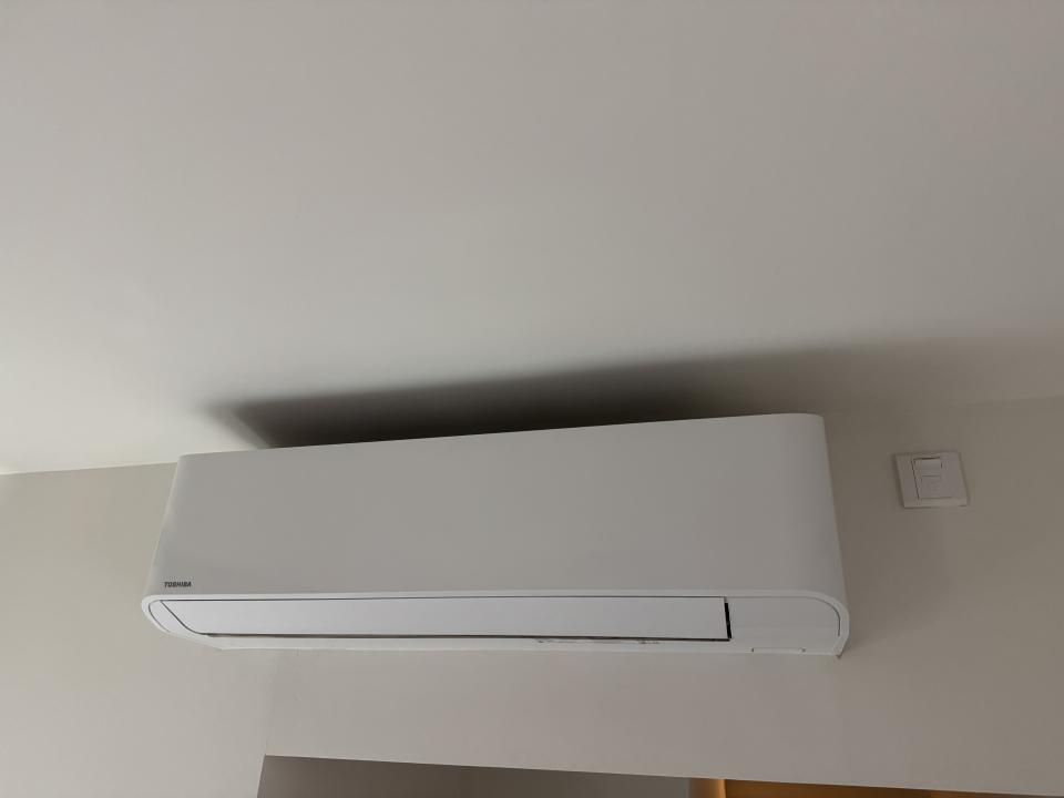 冷氣維修工作照片