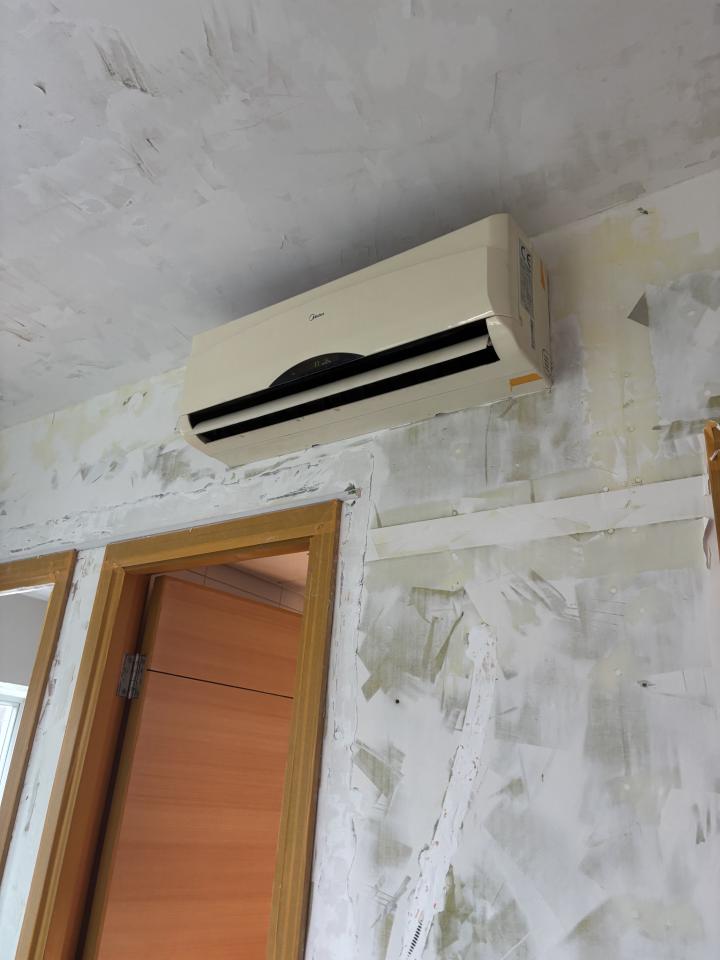 冷氣安裝工作照片