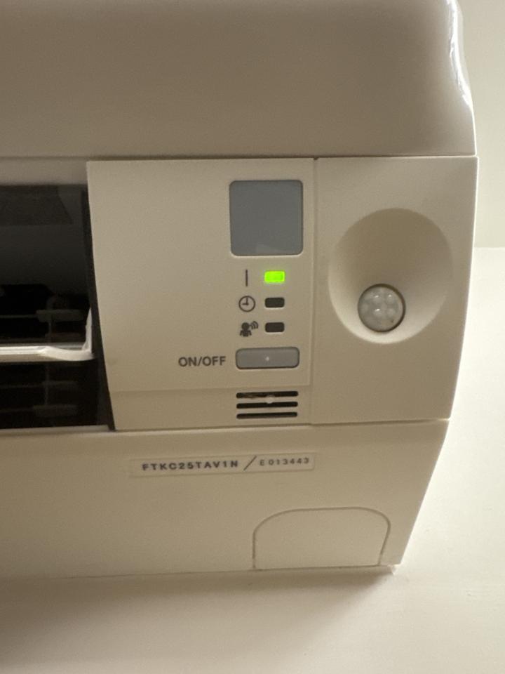 冷氣維修工作照片