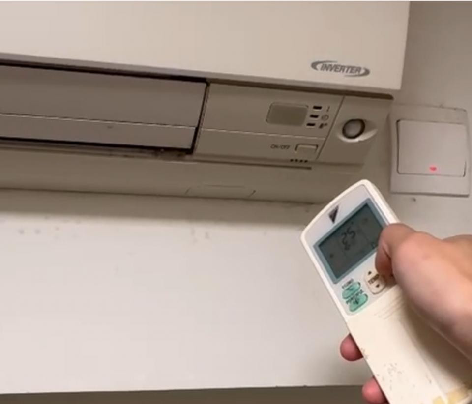 冷氣維修工作照片