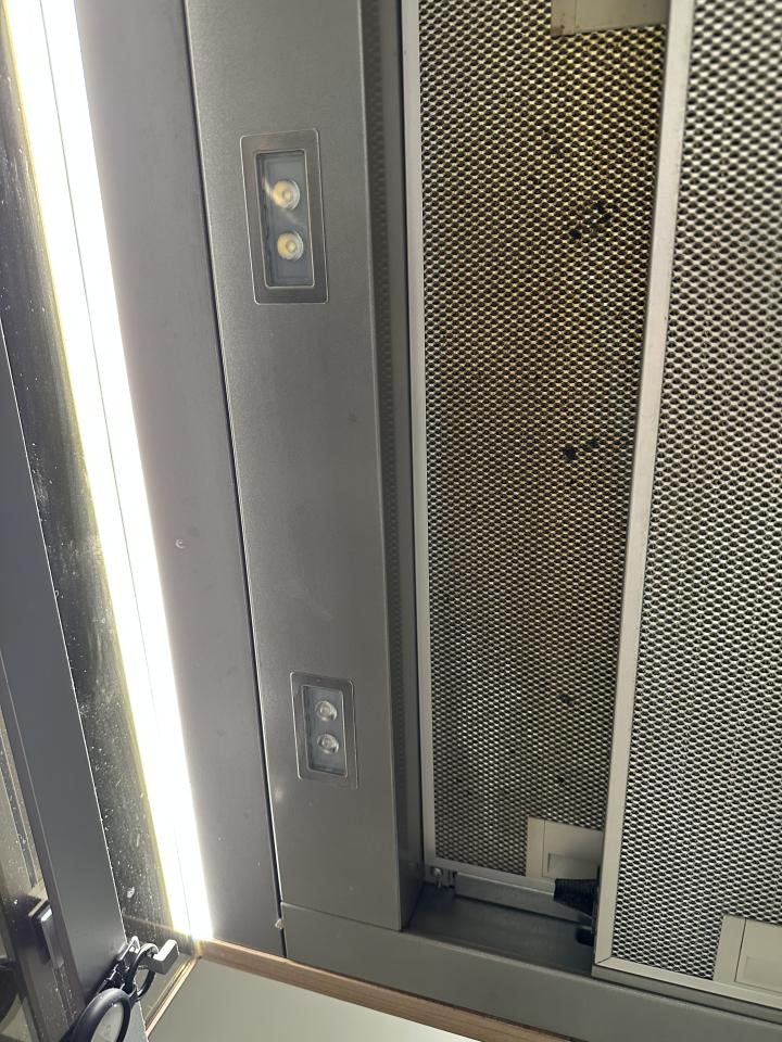 抽油煙機清洗工作照片