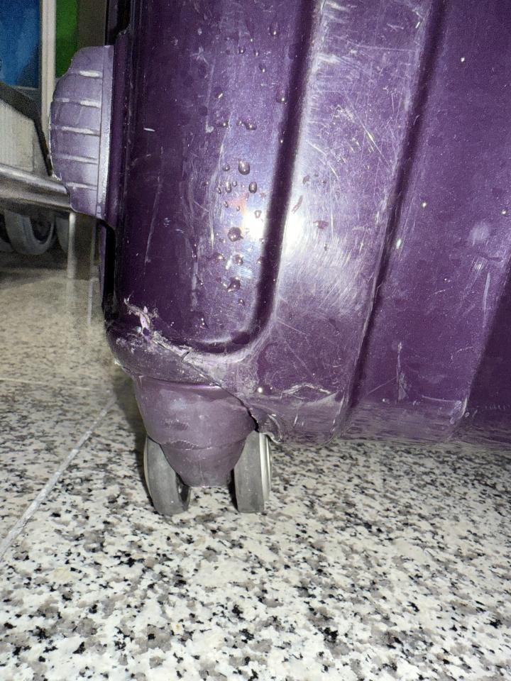 Luggage RepairJob photo
