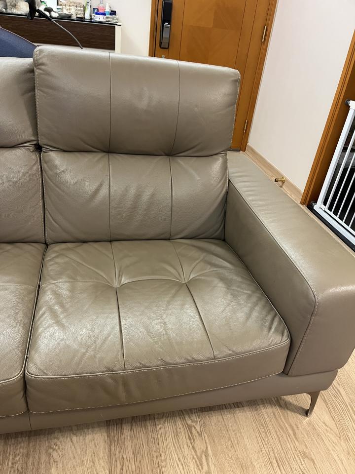 傢俬維修工作照片