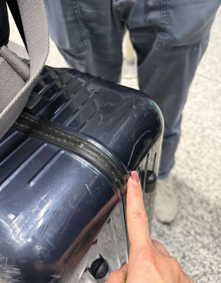 Luggage RepairJob photo