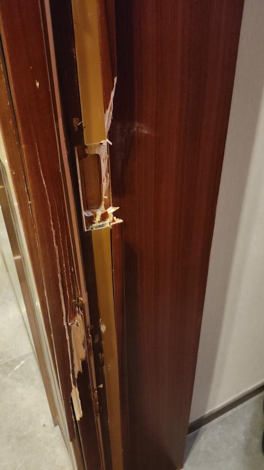 大門安裝工作照片