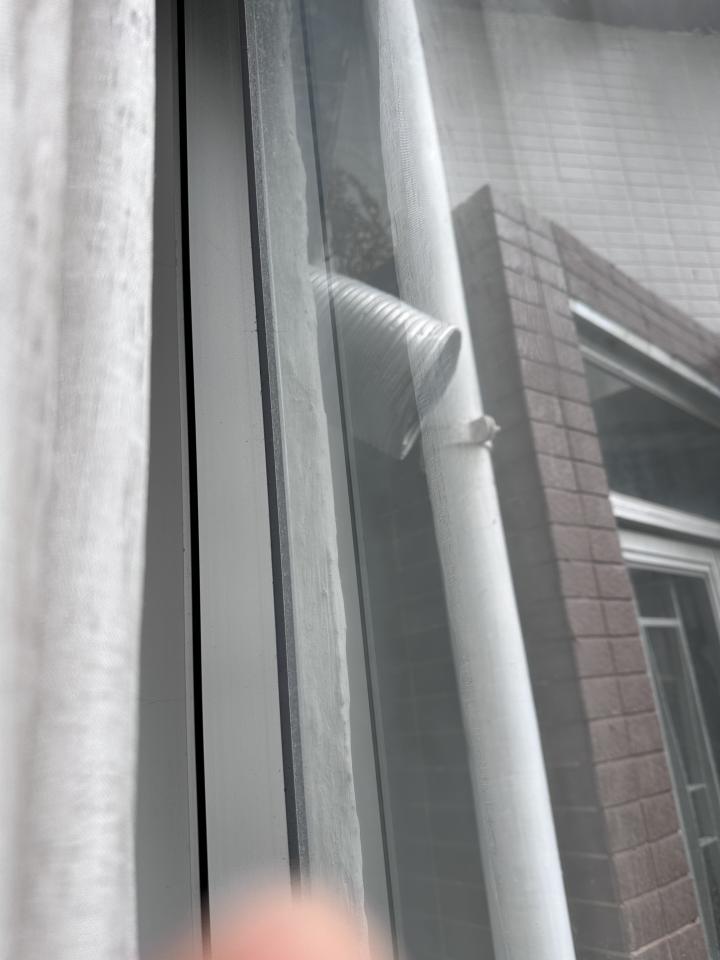 抽油煙機喉接駁工作照片