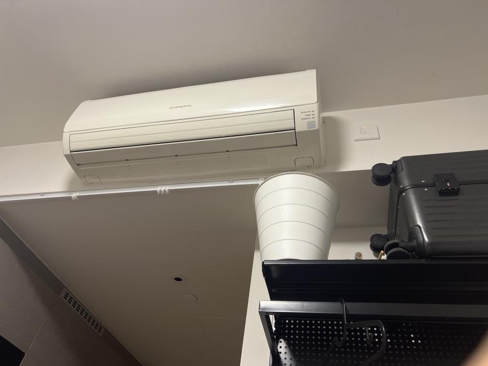 冷氣維修工作照片