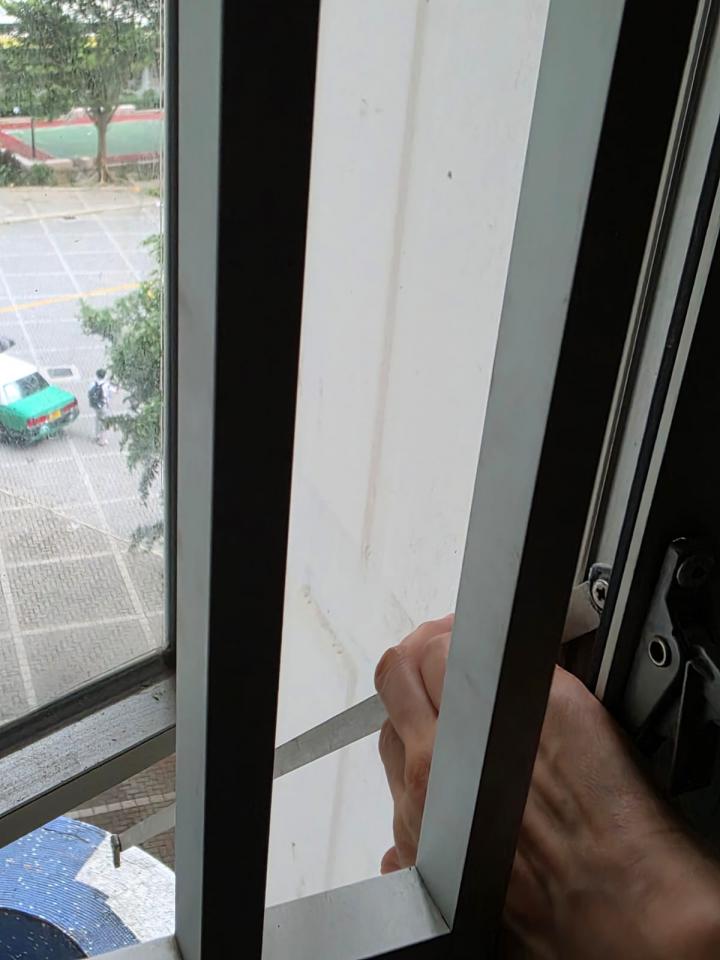 鋁窗維修工作照片