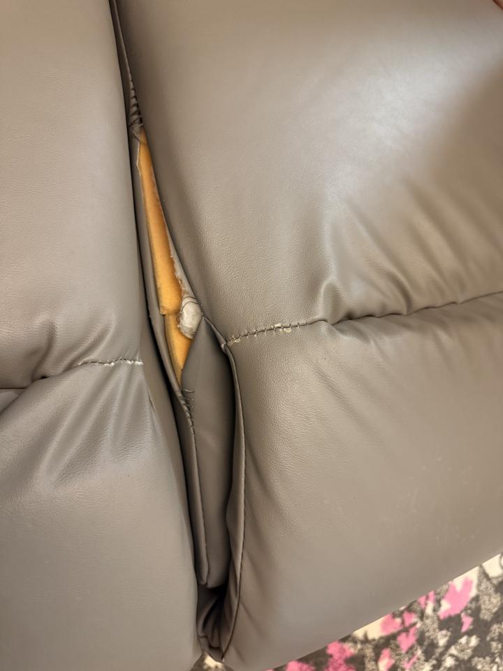 傢俬維修工作照片