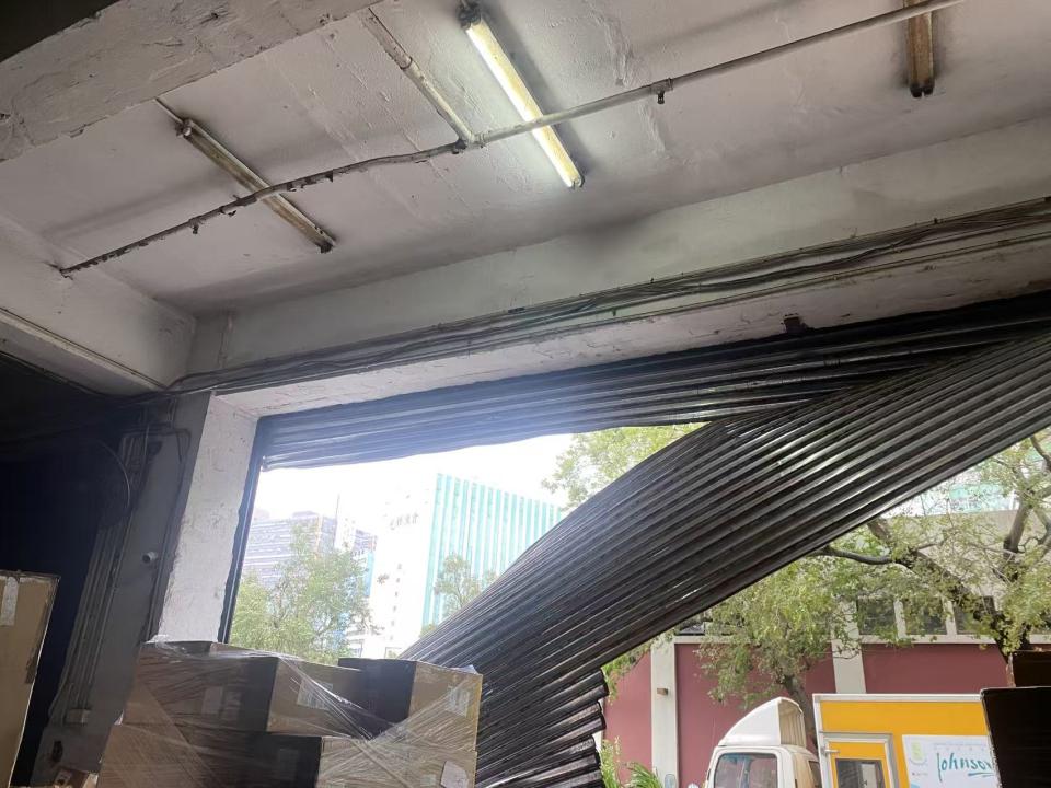 Roller shutter repairjob photo