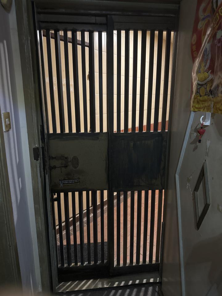鐵閘工作照片