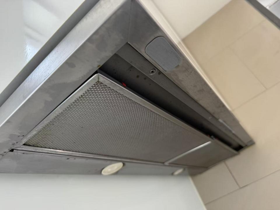 抽油煙機清洗工作照片