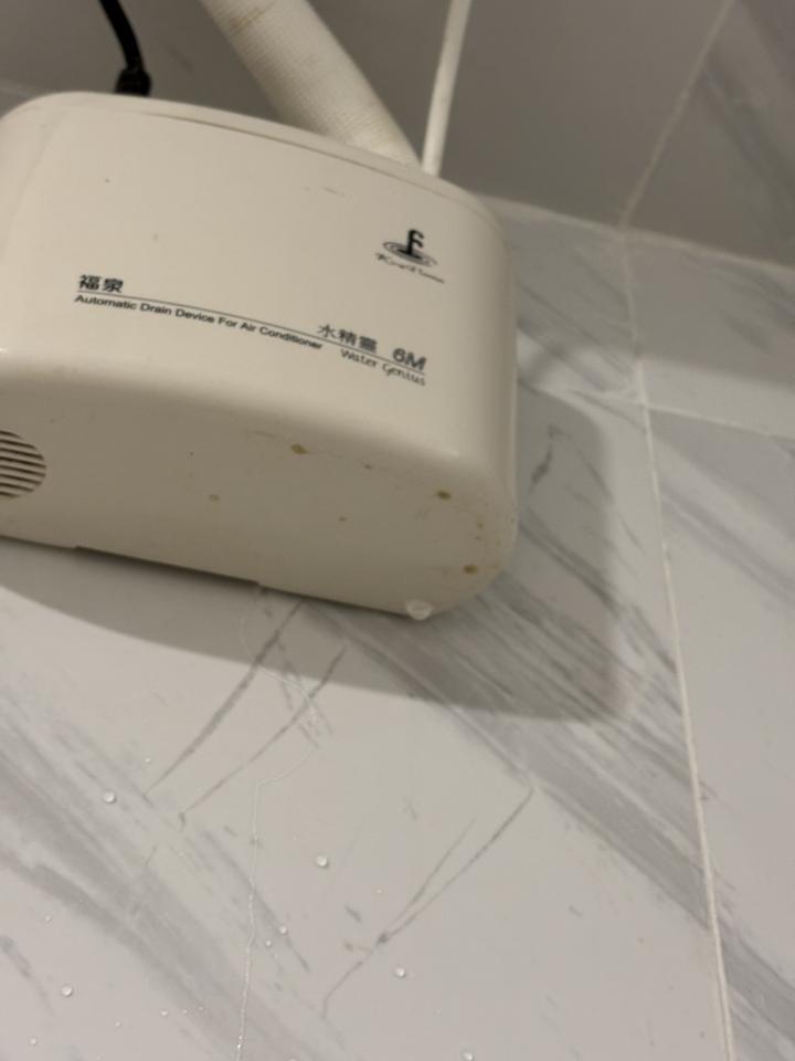 冷氣維修工作照片