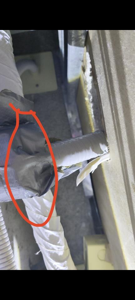 冷氣維修工作照片
