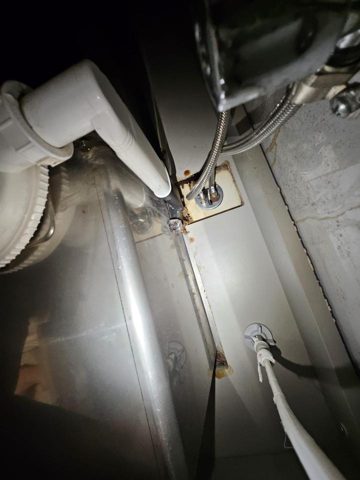 Water Leakage Repairjob photo
