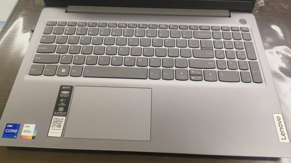 電腦維修工作照片