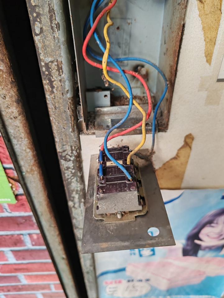 Roller shutter repairJob photo