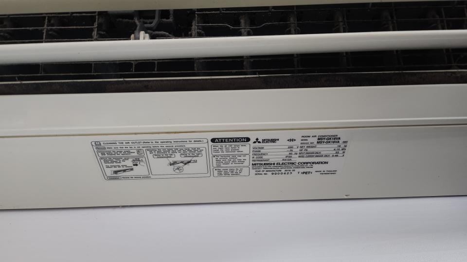 冷氣維修工作照片