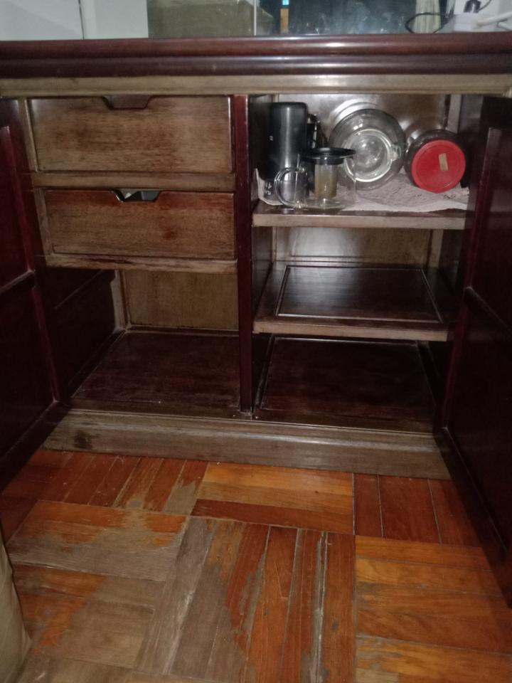 地板拋光打蠟工作照片