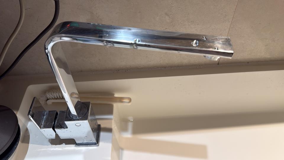 水龍頭安裝工作照片
