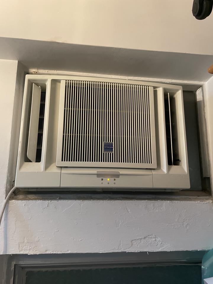 冷氣維修工作照片