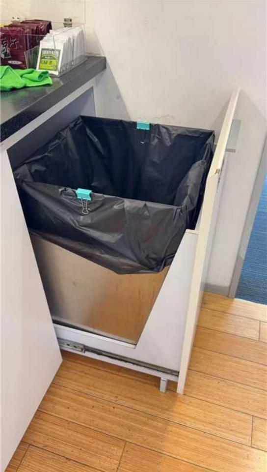 Door repairJob photo