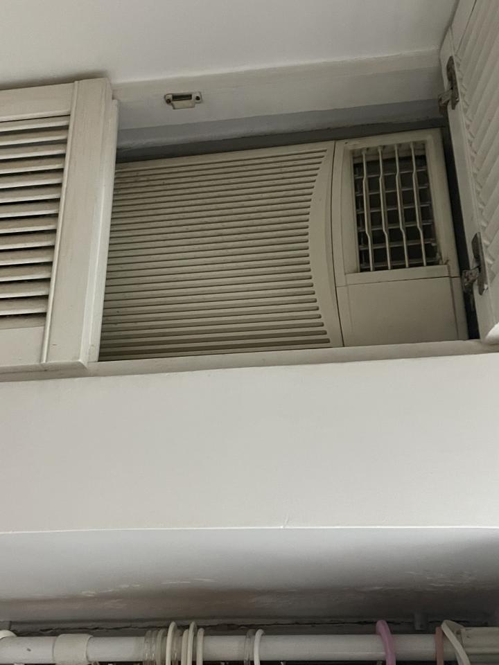 冷氣維修工作照片