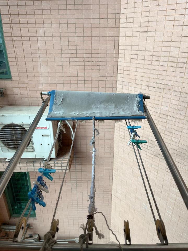 晾衫架安裝工作照片